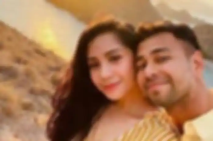 Peramal ini wanti-wanti Nagita Slavina untuk lakukan hal ini demi keutuhan rumah tangganya setelah sifat genit Raffi Ahmad terkuak!