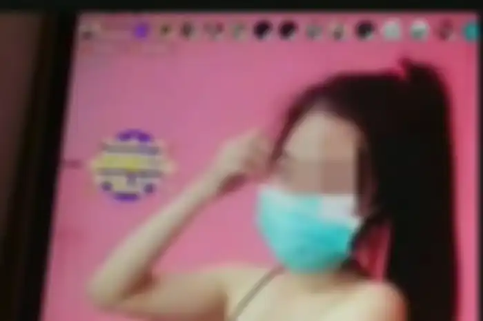 Aksi bidan yang viral karena video bugilnya di aplikasi Boom Live