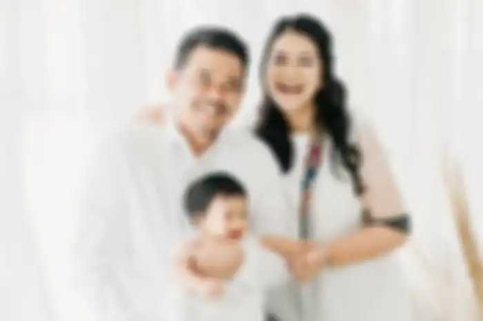 Keluarga Kahiyang Ayu dan Bobby Nasution