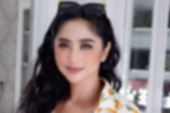 Dewi Perssik