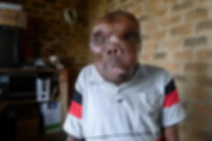 Penampilan Godfrey Baguma.