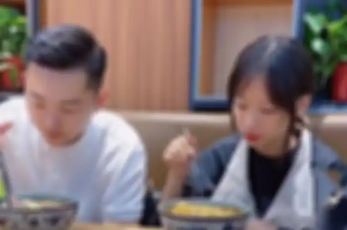 Qi Bao dan sang ayah