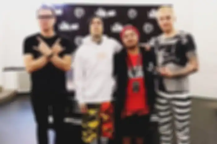 Ayub dan Blink-182