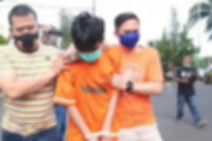  Penampakan Alfin Andrian (24), tersangka penusukan penceramah Syekh Ali Jaber, di Mapolresta Bandar Lampung, Senin (14/9/2020). 