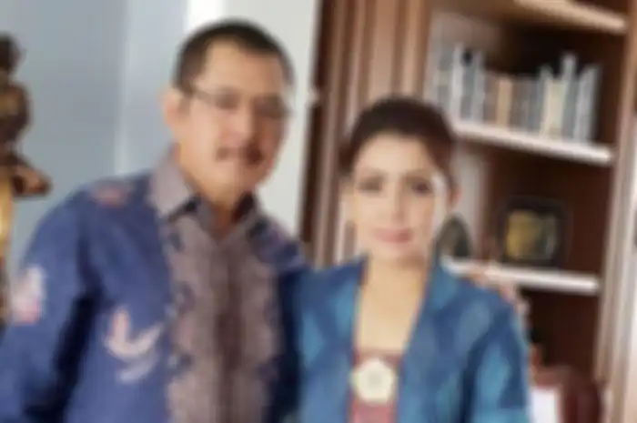 Bambang Trihatmodjo dan Mayangsari