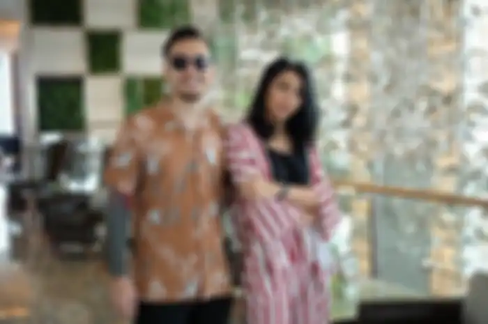 Tyas Mirasih dan suami
