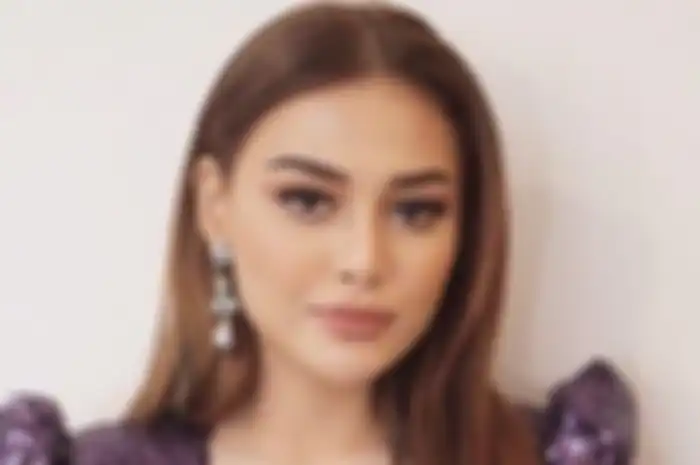 Disinggung Soal Hubungannya yang Dikabarkan Retak Gegara Status Galaunya Bareng Atta Halilintar, Aurel Hermansyah Justru Beri Reaksi Tak Terduga
