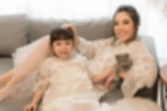 Gisella Anastasia dan Gempi Rogoh Kocek 2 Miliar Rupiah Cuma Buat Outfit Foto di Rumah, Secantik Apa Sih?