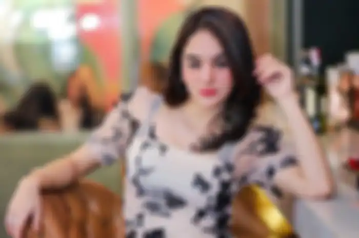 Hana Hanifa berandai-andai ingin tidur dengan artis senior Vino G. Bastian