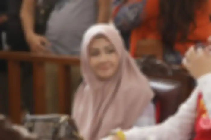Rey Utami dan Pablo Benua saat menjalani sidang perdana, Senin (9/12/2019)
