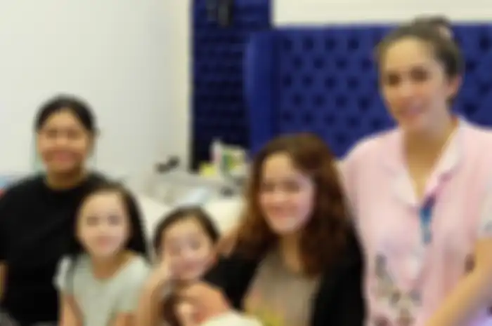Ussy Sulistiawati Bongkar Reaksi Anak-anaknya saat dengar berita ayah mereka jadi Sugar daddy