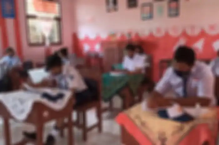 Masih Zona Merah Covid-19, Kemendikbud Izinkan Bekasi Simulasi KBM Tatap Muka