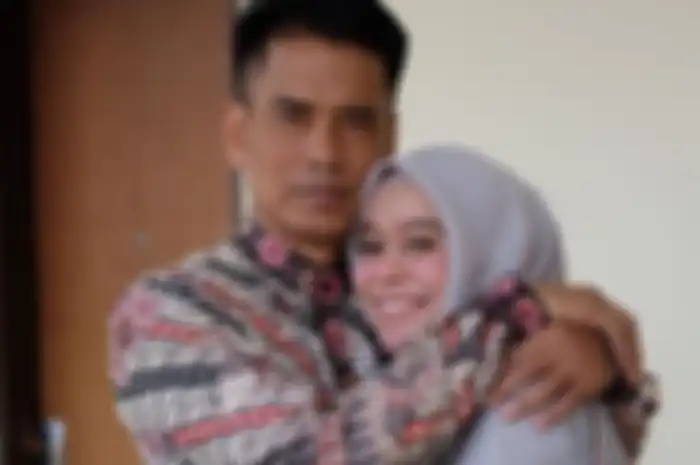 Lesty Kejora dan ayahnya.
