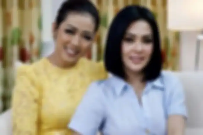 Kedekatan Syahrini dengan Soimah