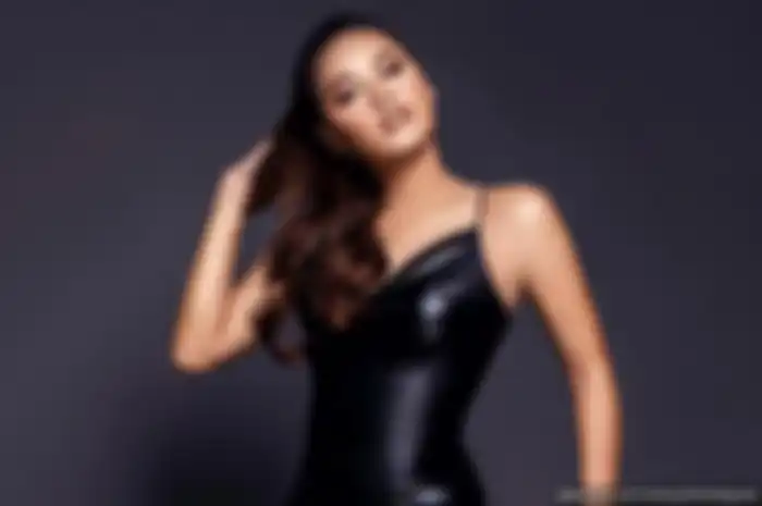 Dianugerahi gelar wanita terseksi hingga dijajarkan dengan Kyle Jenner, Aurel Hermansyah ternyata pakai bedak dengan harga selangit ini