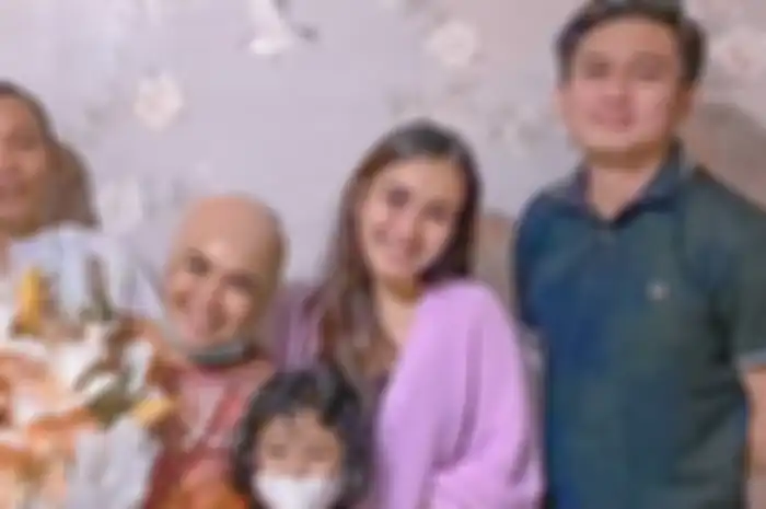 Keluarga Ayu Ting Ting