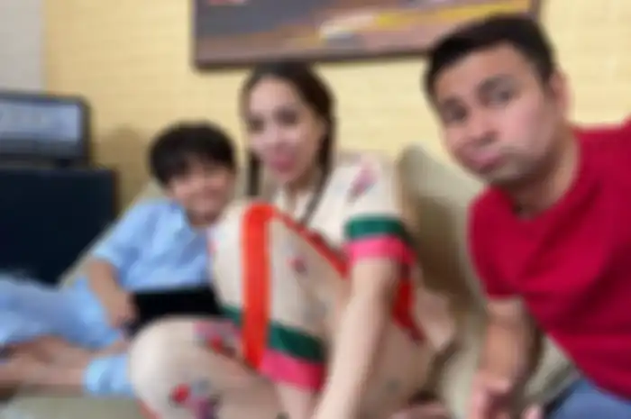 Syok Pergoki Rafathar Pegang Dada Nagita Slavina di Depan Rezky Adhitya, Raffi Ahmad Langsung Bereaksi Begini