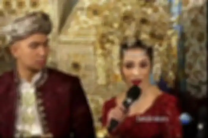 Nikita Willy akhirnya resmi menikah dengan Indra Priawan Djokosoetono, Jumat (16/10/2020). Pernikahan tersebut digelar di kediaman Nikita Willy di kawasan Jakarta Timur. 