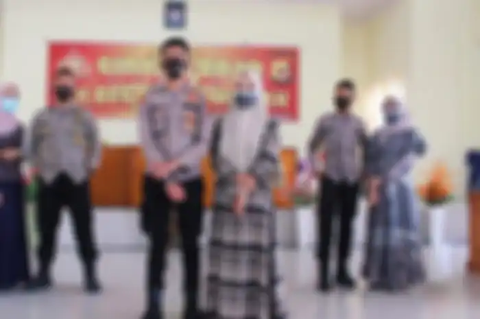  Personel Polres Bener Meriah, Polda Aceh, Senin (19/10/2020) mengikuti sidang Badan Pembantu Pengajuan Perkawinan Perceraian dan Rujuk (BP4R) di Mapolres setempat. Foto Humas Polres Bener Meriah 