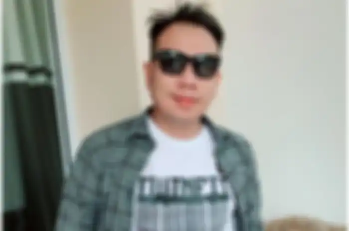 Vicky Prasetyo 