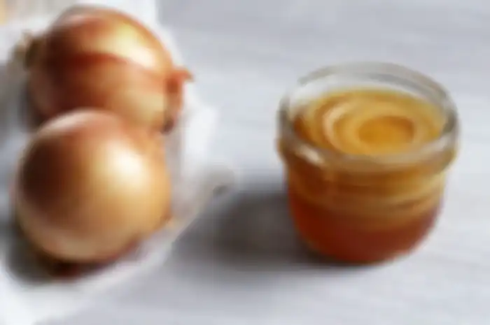 Bawang bombay dan madu