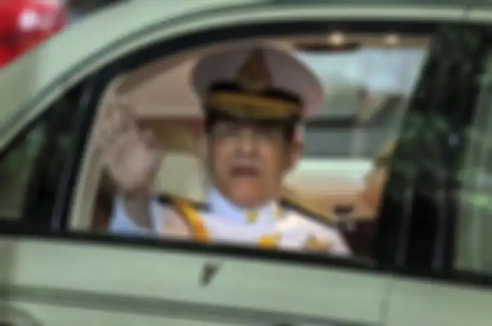 Raja Thailand Maha Raja Vajiralongkorn hadir dalam wawancara internasional