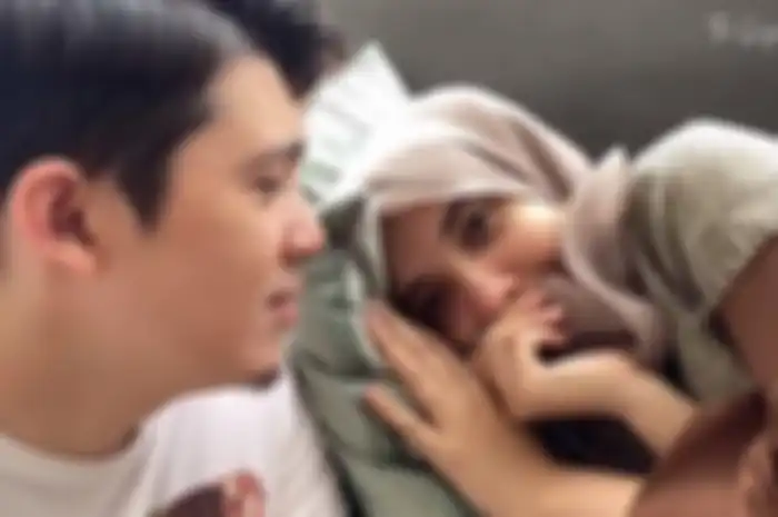 Zaskia Sungkar dan Irwansyah