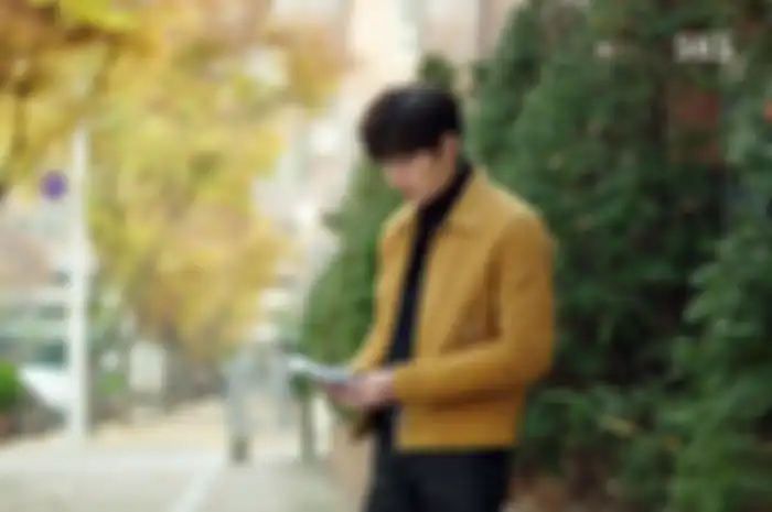 Lee Min Ho dengan tampilannya yang modis dan elegan