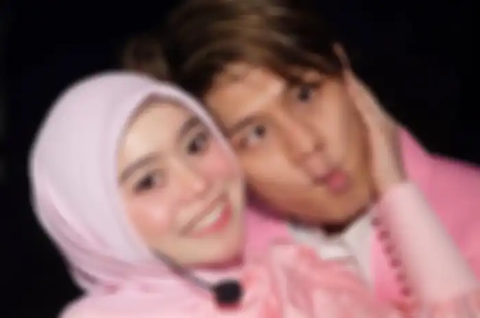 Ibunya Anggap Lesty Kejora Menantu Idaman, Rizky Billar Mendadak Salah Tingkah Hingga Kompak Lakukan Hal Ini Bareng sang Biduan