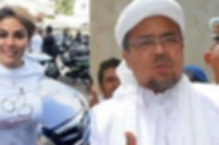Nikita Mirzani dan Habib Rizieq Shihab 