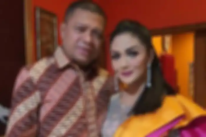 Krisdayanti dan Raul Lemos