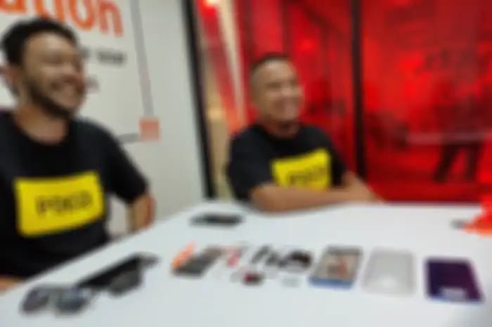 Xiaomi bongkar daleman POCO X3 NFC.