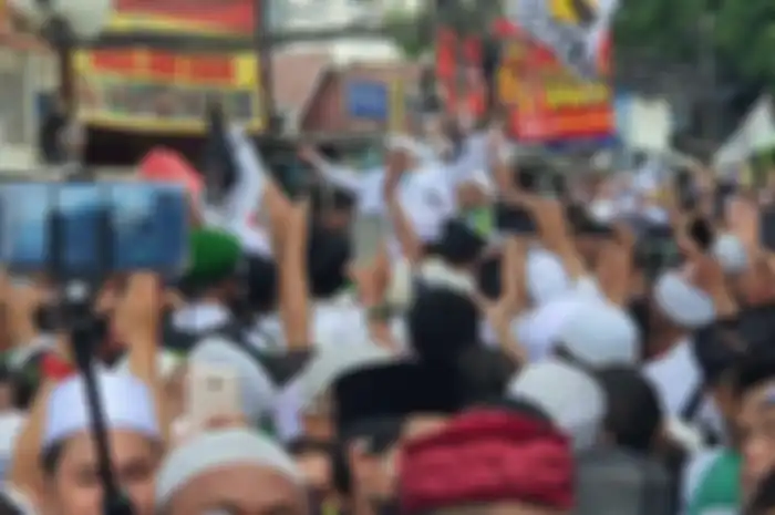 Imam Besar Front Pembelas Islam (FPI) Habib Rizieq Shihab tiba di Petamburan, Tanah Abang, Jakarta Barat pada Selasa (10/11/2020) 