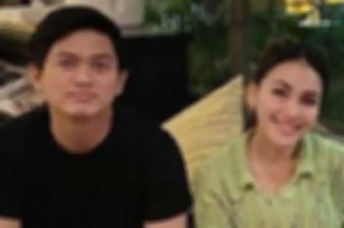 Ayu Ting Ting dan Adit Jayusman