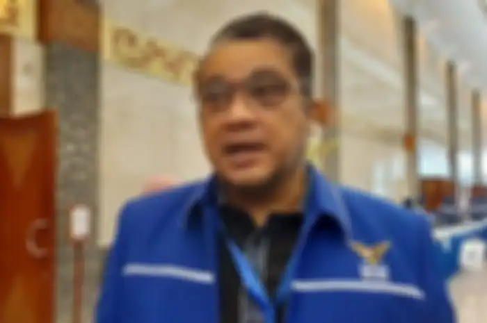 Salah satu artis yang jadi pejabat, Dede Yusuf 