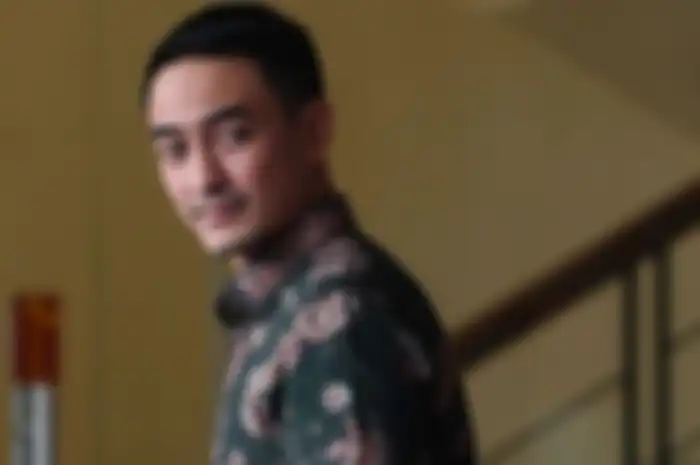 Zumi Zola sakit