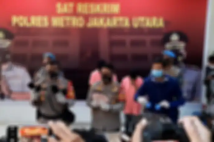 Rilis Pers kasus dugaan prostitusi online artis ST dan SH.