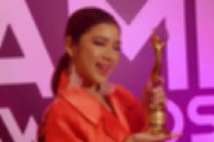 Menang Tapi Menangis, Tiara Andini Jadi Pendatang Baru Terbaik AMI Awards 2020