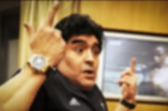 Mendiang Diego Maradona Selalu Pakai 2 Jam Tangan