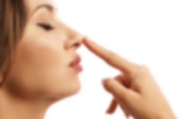 Kehilangan penciuman atau perasa alias anosmia, adalah gejala paling banyak dialami pasien Covid-19.