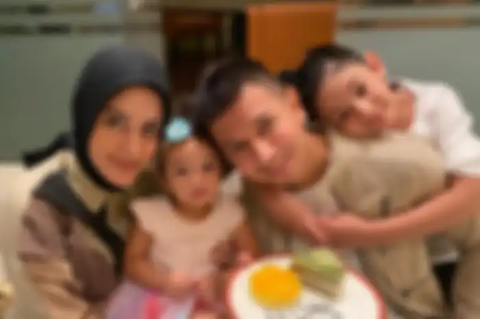 Keluarga Fairuz A Rafiq dan Sonny Septian