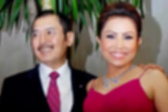Mayangsari pose di Instagram, netizen heboh lihat lehernya merah karena nyamuk