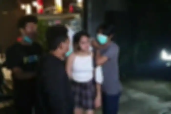 Selebgram Salshabilla Adriani Tabrak Mobil di Kemang, Berhasil Diamankan Warga Setelah Sempat Kabur.