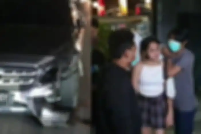 Mobil artis Salshabilla Adriani yang menabrak dua kendaraan di Kemang, Jakarta Selatan, Selasa (15/12/2020) malam