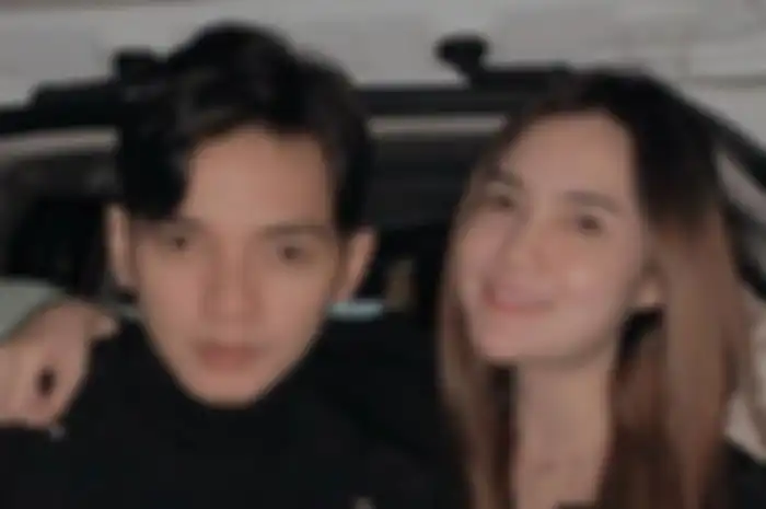 Nella Kharisma dan Dory Harsa 