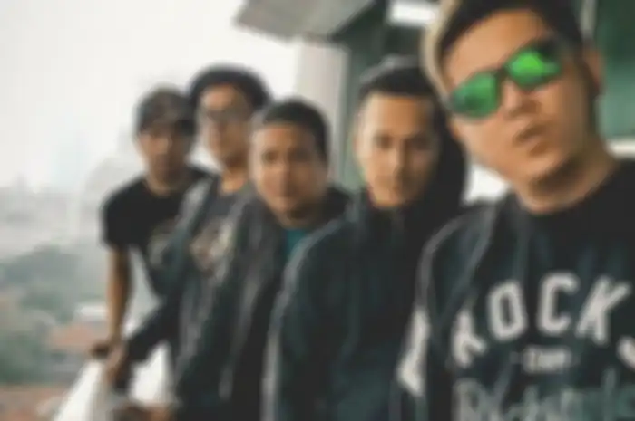 Band Five Minutes