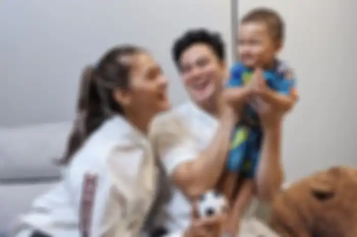 Baim Wong dan keluarga