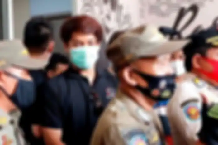 Rizky Billar diam seribu bahasa saat usaha kulinernya didatangi Satpol PP