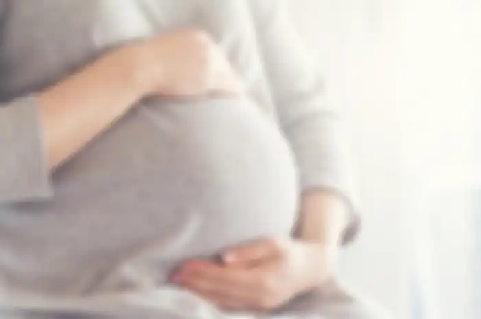 Mengenal dysgeusia atau perubahan indera perasa yang kerap dialami ibu hamil.