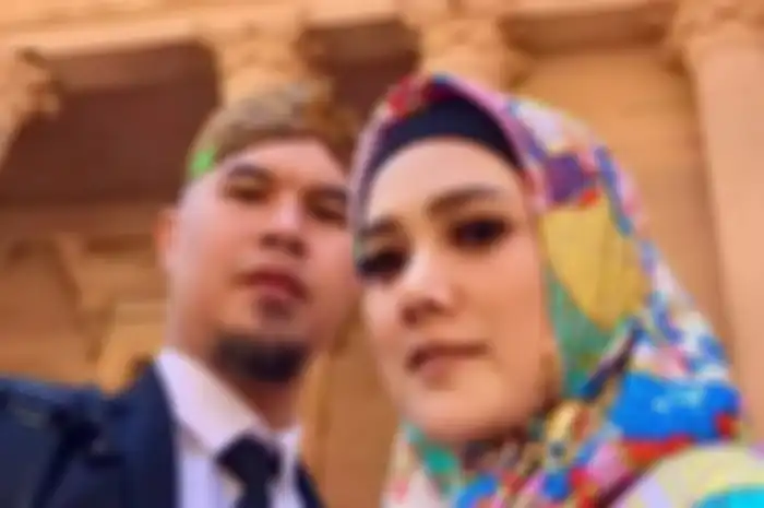 Tahu keinginan Ahmad Dhani yang blak-blakan ingin tidur seranjang dengan wanita ini, Mulan Jameela langsung ketakutan, ada apa?
